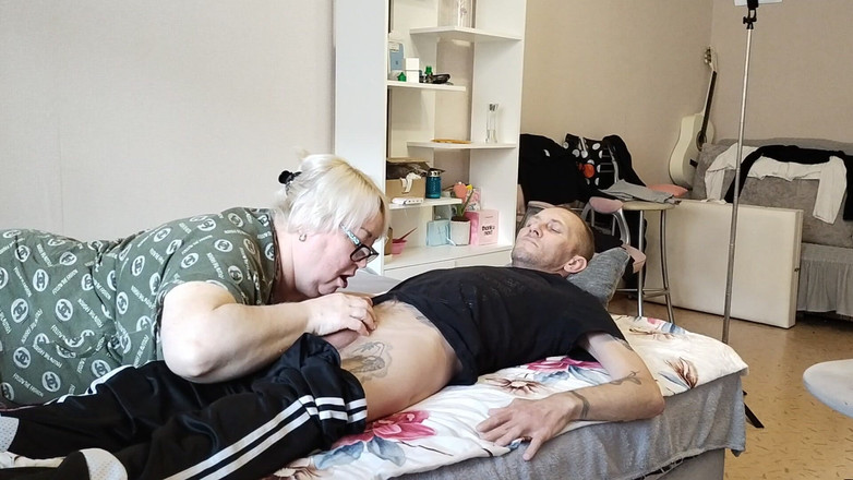 Zona901: 彼女が最後の一滴まで吸い尽くす