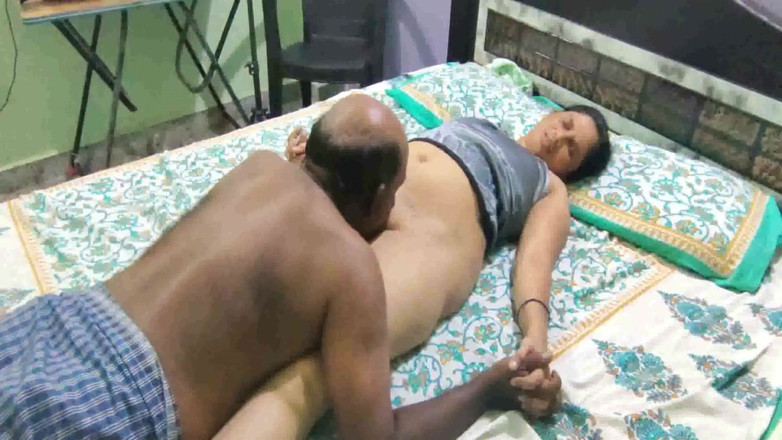 Sexy sindu: Desi Indian Randi Wife Enjoying Sex with Boyfriend