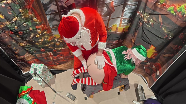The Izars: 圣诞老人惩罚