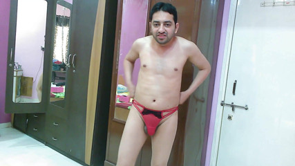 Cute & Nude Crossdresser: Sexy sissy crossdresser femboy sweet lízátko v chimě, tanga, sluneční...