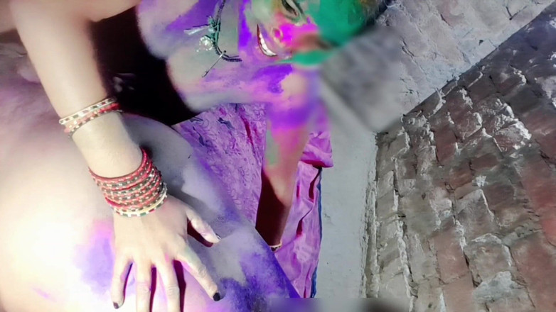 Renudbf: Cuplu indian desi sexy Holi romantism special hindi audio
