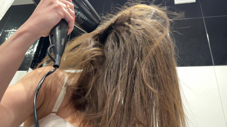 Hottie goddess: Styly s mokrými vlasy