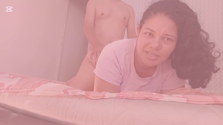 Couple amateur: Cute and Hot Expert Deepthroat Girlfriend