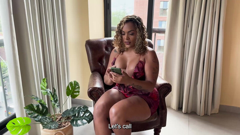 Carla Morelli: Morena Curvy MILF Caliente Plantada Por Su Cita Se Folla...