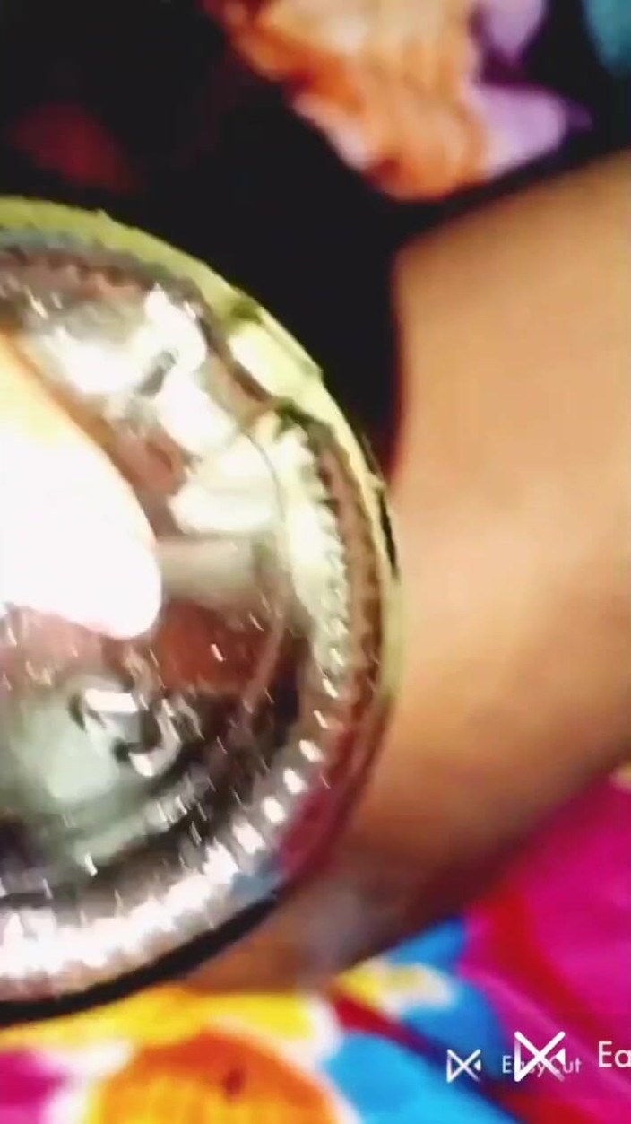 IndianVibeX: Моя домогосподарка просто поклала биту в мою пизду