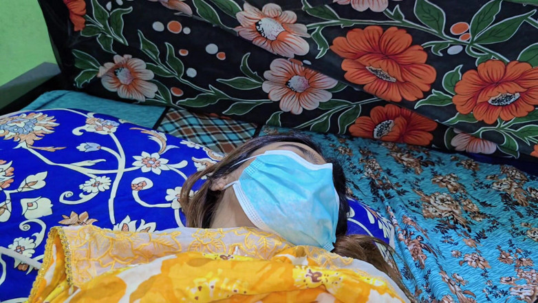 Faryal: クソ欲求不満な義理の妹の友達