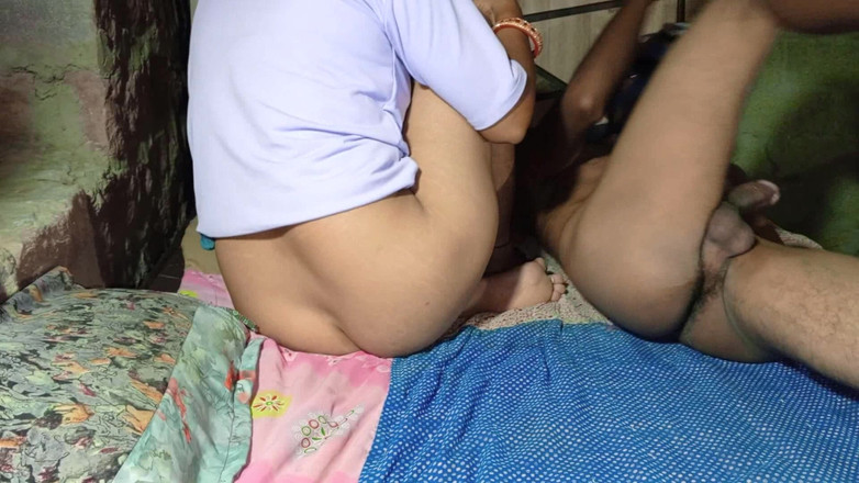 Amrita for you: 继妹性爱视频印度德西女孩