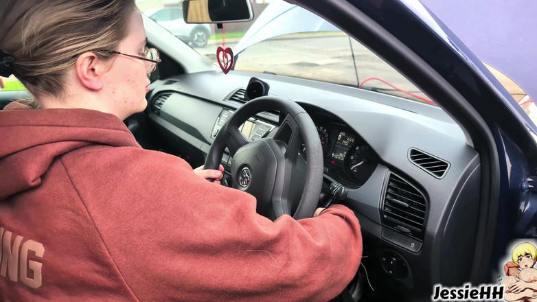 JessieHH: Pomoc, moje auto se nespustí!