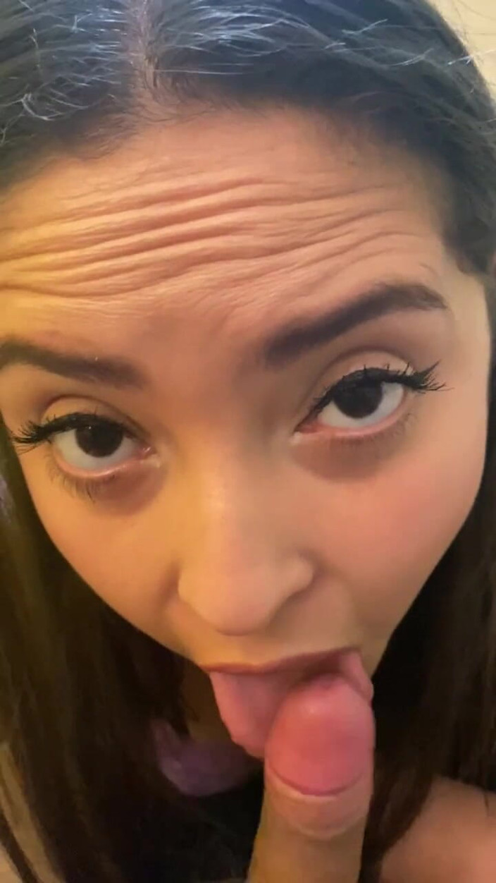 yahaira martinez: Blowjob and Milking a Nice Cock