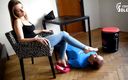 Czech Soles - foot fetish content: Brattige stiefschwester genoss fußanbetung