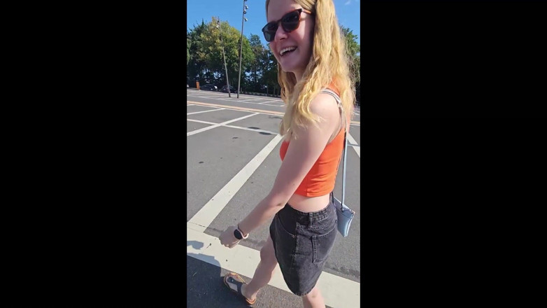 Bikergirl_97: Shoppen Im Einkaufszentrum Mit Grossem Dildo Und Orgasmus!