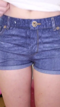 La sexy teen Hadley karter pov senza mani pompino e ingoio