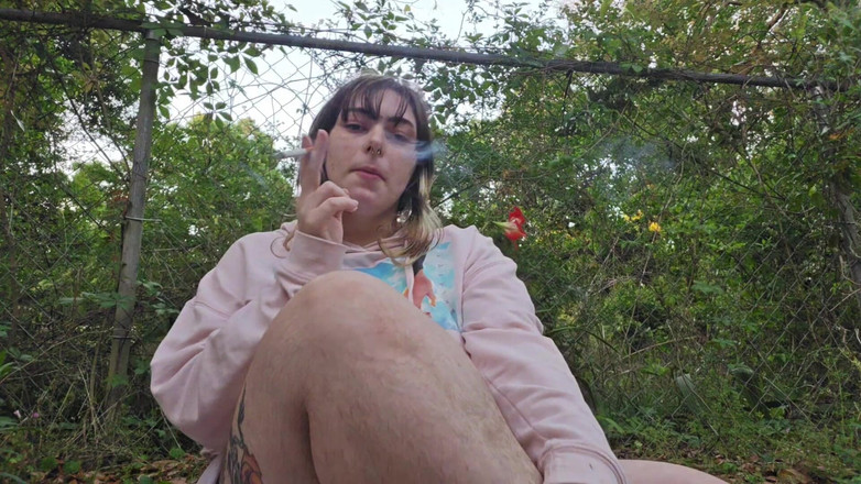 Mushroombitchx: Kouření a škádlení mých sousedů