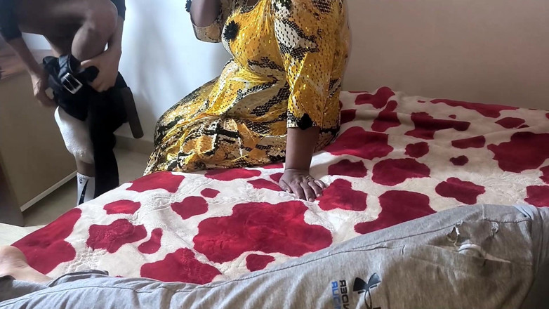 yousra egyptian bbw: Un groupe de culs sexy se fait baiser par 2, arabe,...