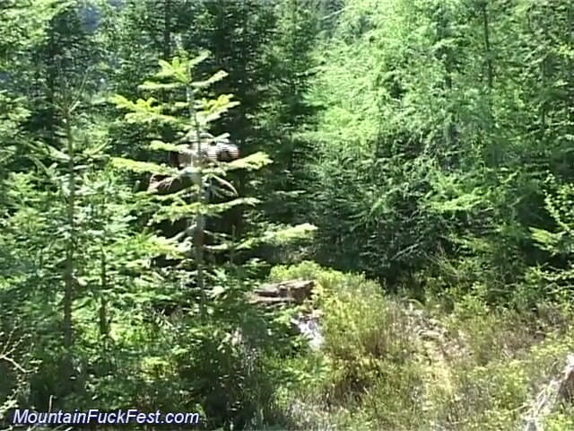 Mountain Fuck Fest: Outdoor lesbian porno