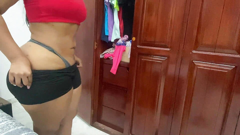 Katrina4deluxe: Rekaman kamera diangkat dari memek sempit lycra cameltoe