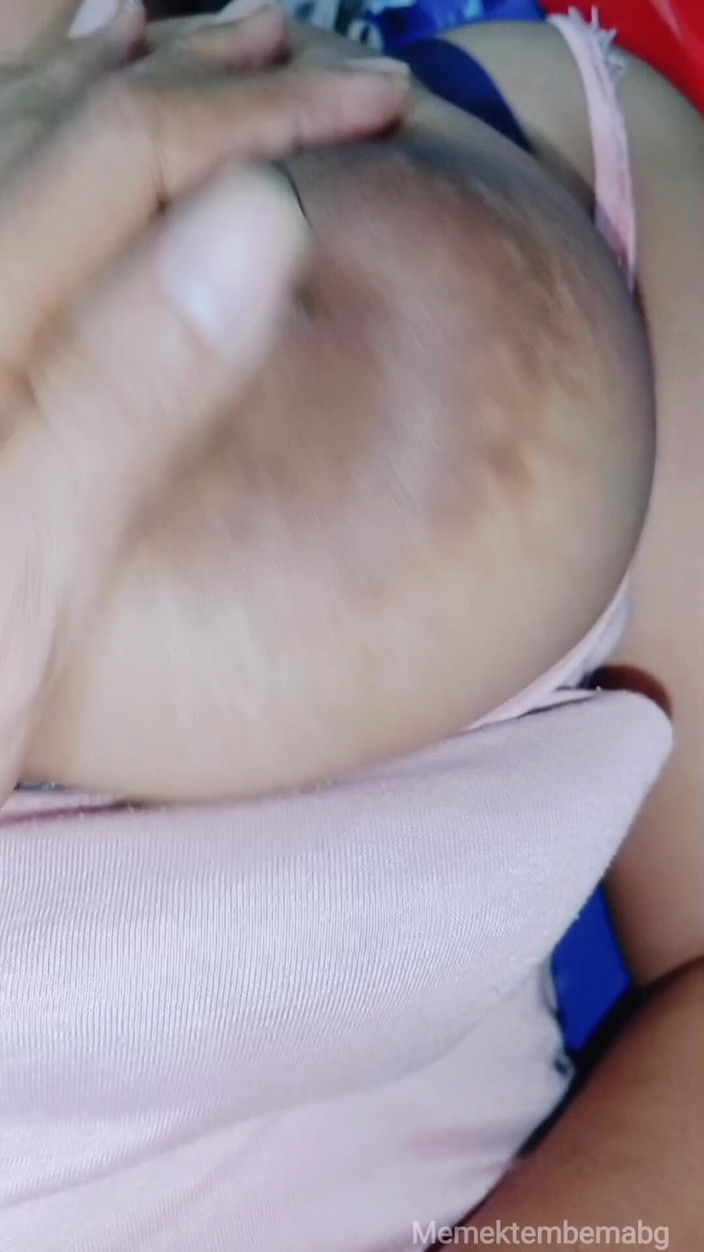 Asian girl videos: Uma mulher bonita e bonita