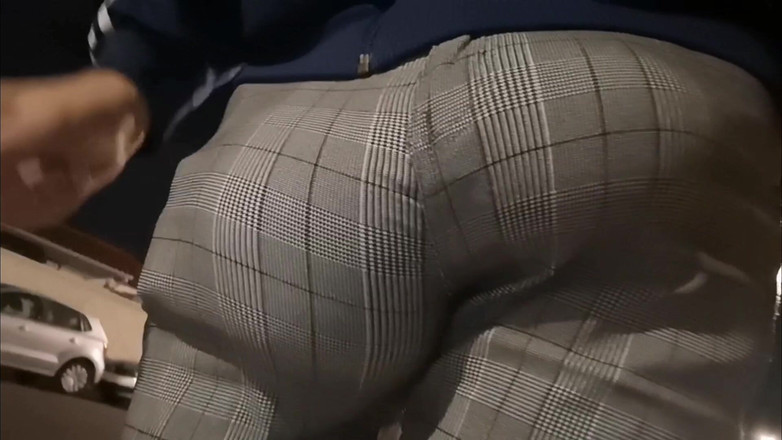 Monster_Meat_: 在大加那利岛的街道上在户外隆起