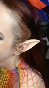 Elf bekommt gesichtsbesamung