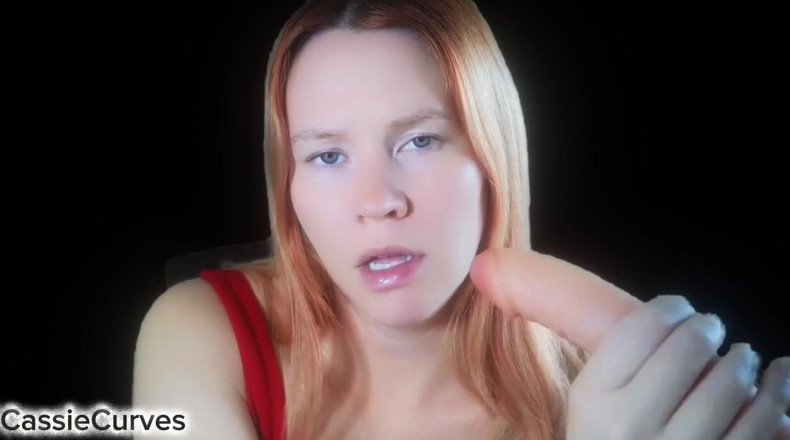 Cassie Curves: Karının dudakları