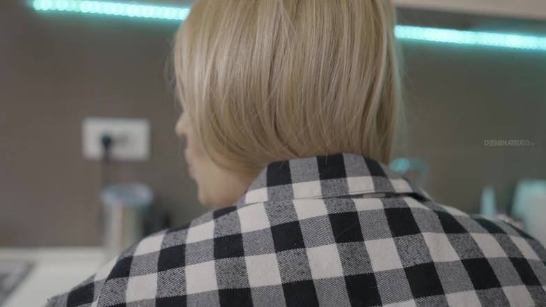 DOMINATRIX6: Ficken und pinkeln 6