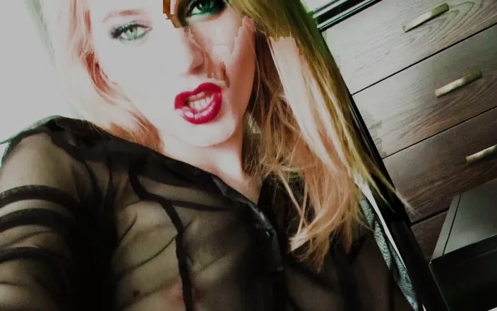 Goddess Celine: Pantyhose Domination
