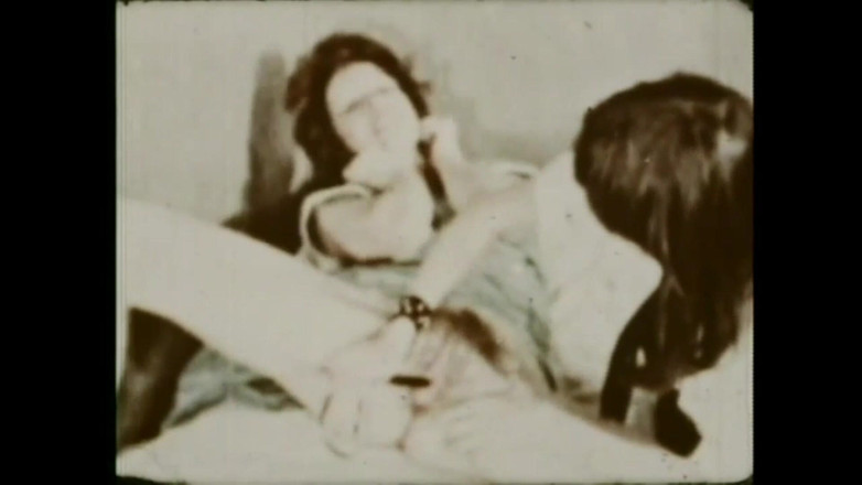 Vintage megastore: レズビアンたちがセックスを楽しんでいる