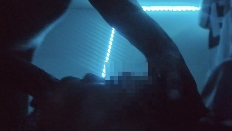 Freaky relatives: Stieftochter lutscht schwanz besser als ihre mama!