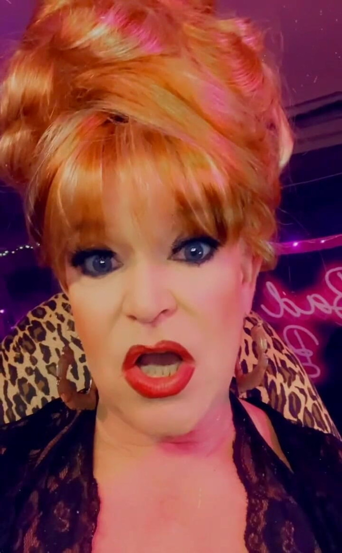 FemmeCheri120: Если небо - место на земле, то оно в моем горячем рту