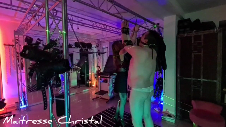 Maitresse Christal: 애널에 있는 나의 연고 중 하나, 1부