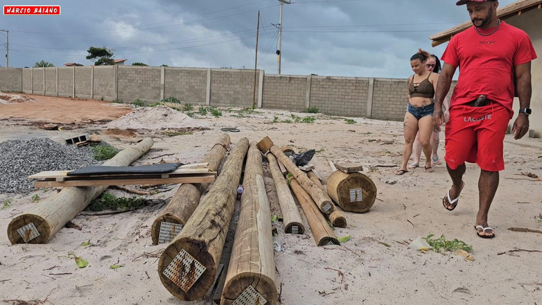 MARCIO BAIANO: 大工は支払いを受け取り、建設所有者に驚かれました