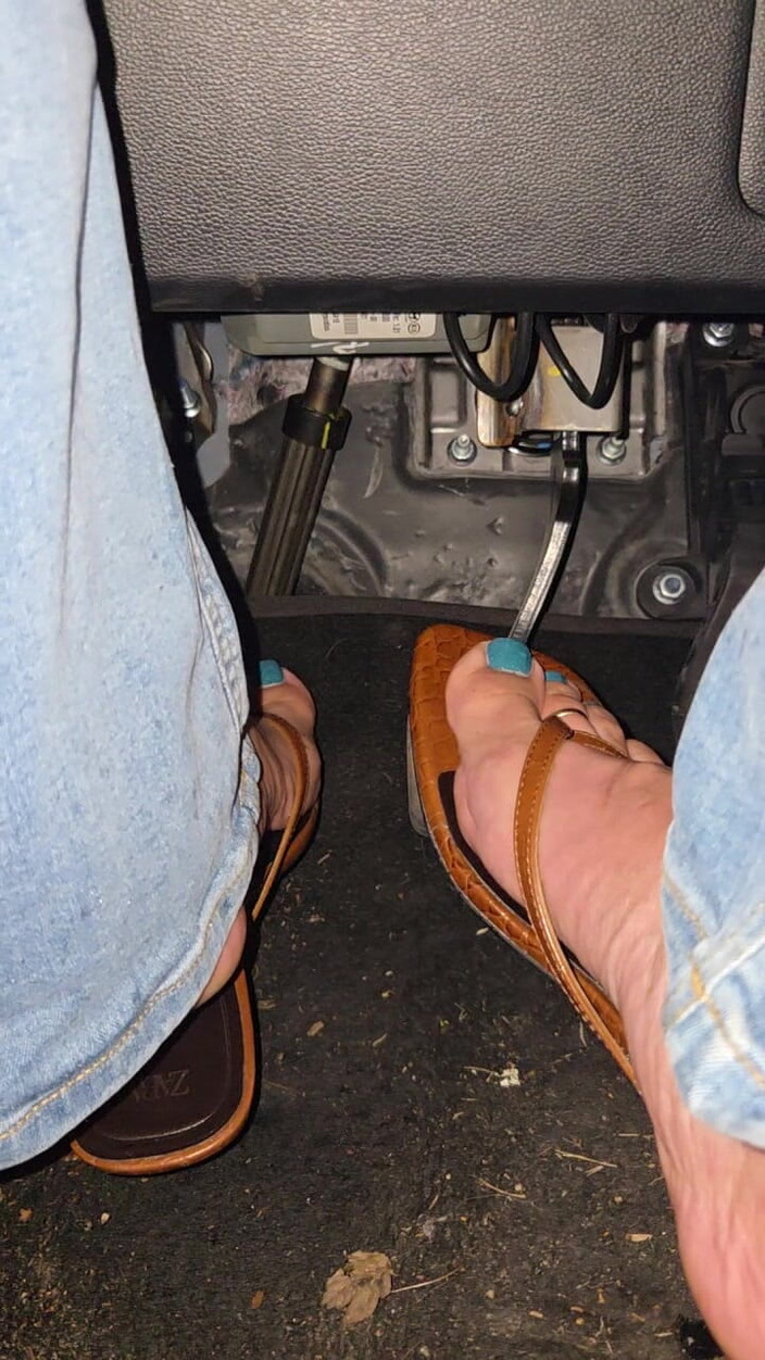 Bella Roma: Foot fetish pedálová pumpa