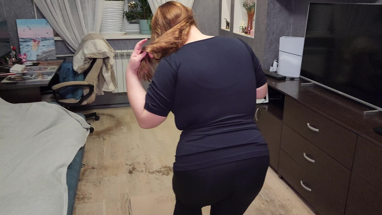 Peach Desert: Fucked a Redhead MILF's Mouth Hard in Her Sports Leggings...