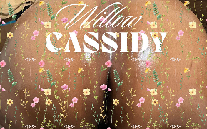 WillowCassidy: 아빠를 위해 시오후키하는 윌로우 캐시디 커민