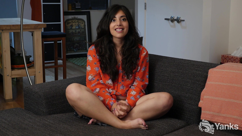 Yanks: Catalina Rene Tremendo as Pernas Orgasmos