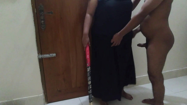 Aria Mia: Moti Gand Vali musulmană Nakurni Ko Jabardast Chudai Hindu Malkin...