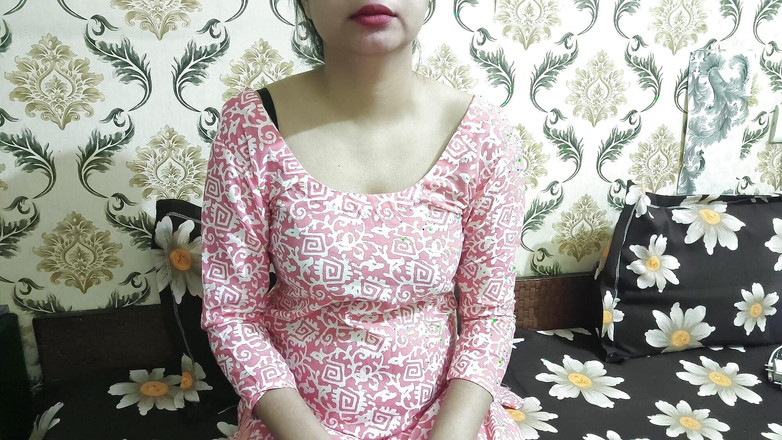 Saarabhabhi6: La matrigna punjabi scopa con il figliastro - gioco di ruolo