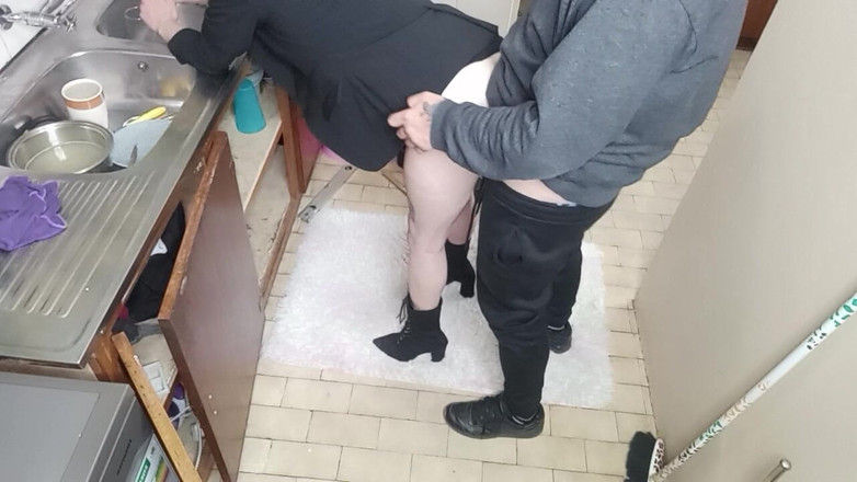 Bigjoefuckalott: ボスレディが私をチェックしている