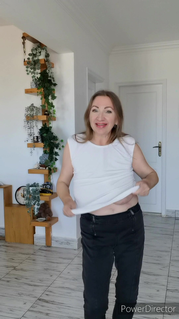 MariaOld: हॉट चोदने लायक दादी द्वारा उछलते हुए विशाल प्राकृतिक स्तन