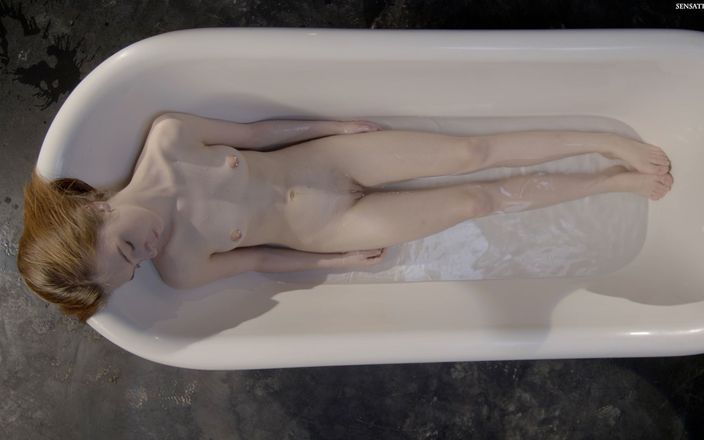 Fine Erotica: Sensual bath