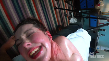 RealTobyDick: Unordentliche kehlefick für sub-schlampe alora lux