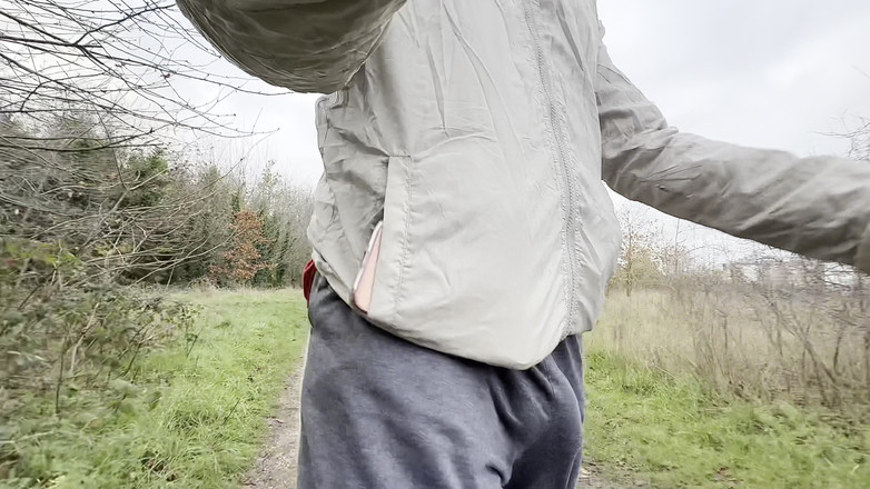 MrMagicDevil: Tôi là commando ra trên đi bộ mặc c * ckring mới...