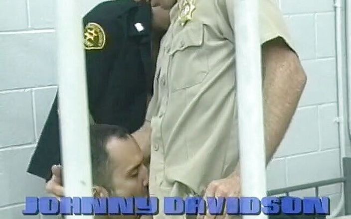 Bareback TV: Policeman fucking a hairy hunk in the custody