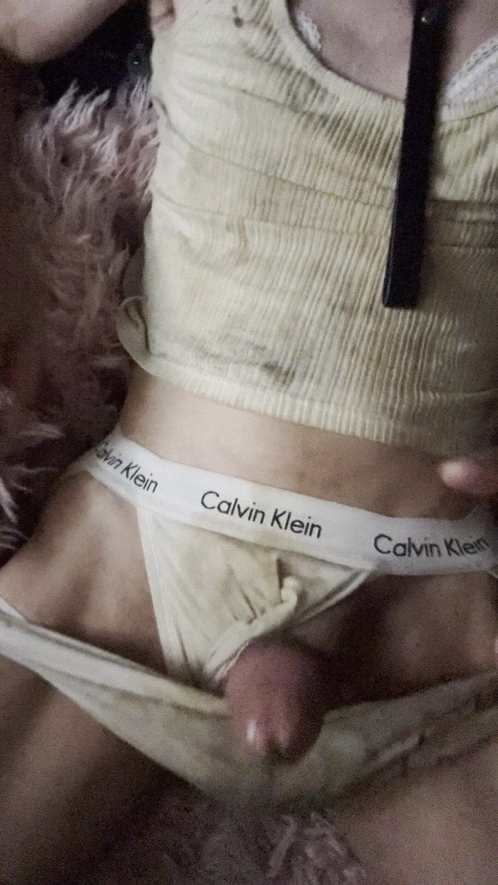 Taylor Tash: Maminsynek za pomocą brzmiących prętów