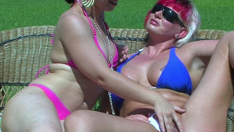 Lydia Privat: Summer Party in the Lesbian Club