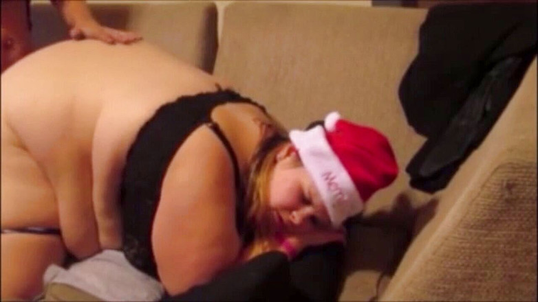 Fat House Wife: 해피 엔딩 크림 파이의 고통스러운 크리스마스 애널