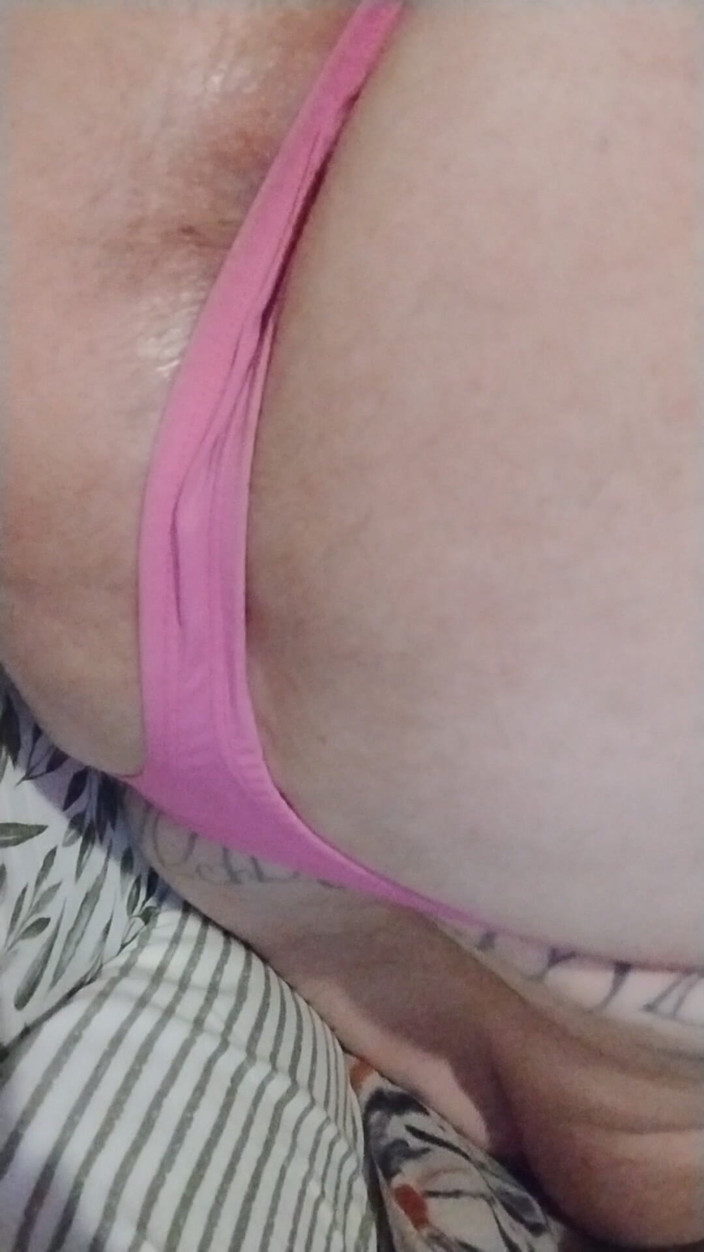 Varsity foxx: Touching All My Curves and Slowly Giving You up Close...