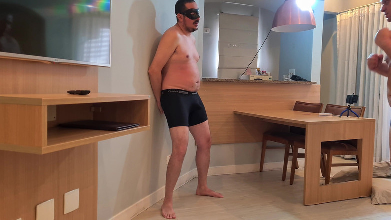 Punchbagplz: Medvědí policajt - tiché zatýkání