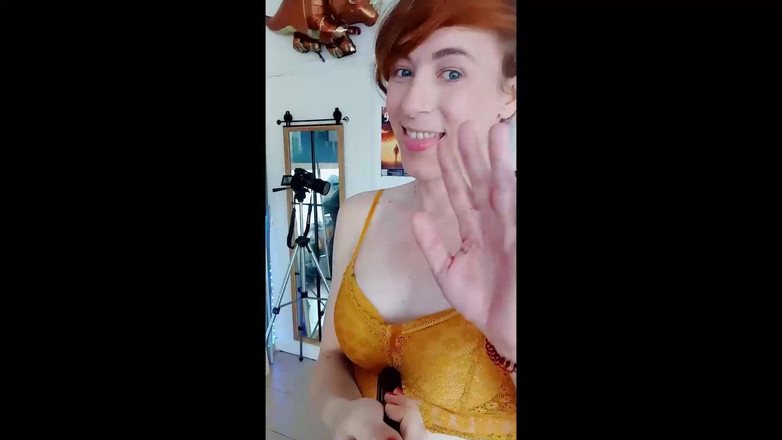 RedLili: Melancap dan pancut mani untuk awak