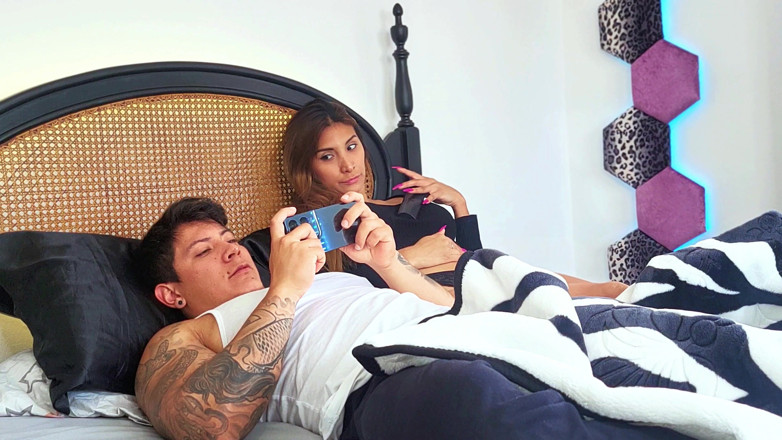 Richie Summer: My Stepsister Doesn't Just Want to Share a Bed, She...
